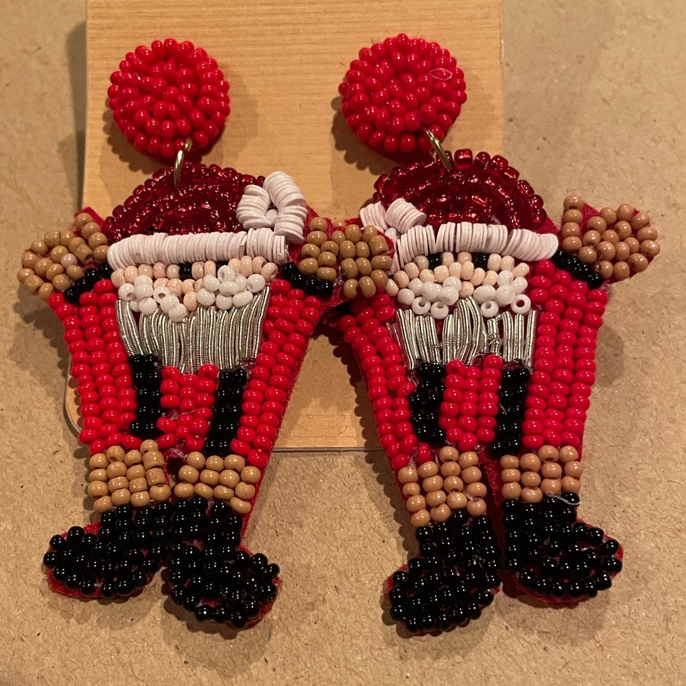 ❤️🎅Multicolor Beaded Santa Earrings
